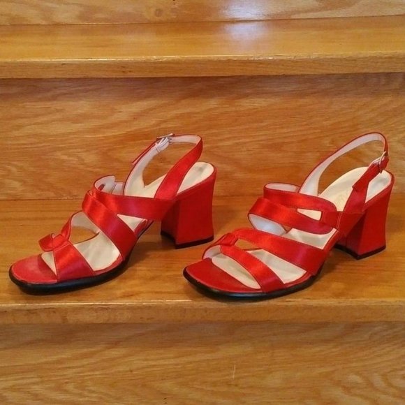 LAST CHANCE!💥Crimson Red Satin Sandals, 8.5B - Picture 3 of 6